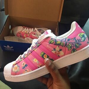 Floral Adidas